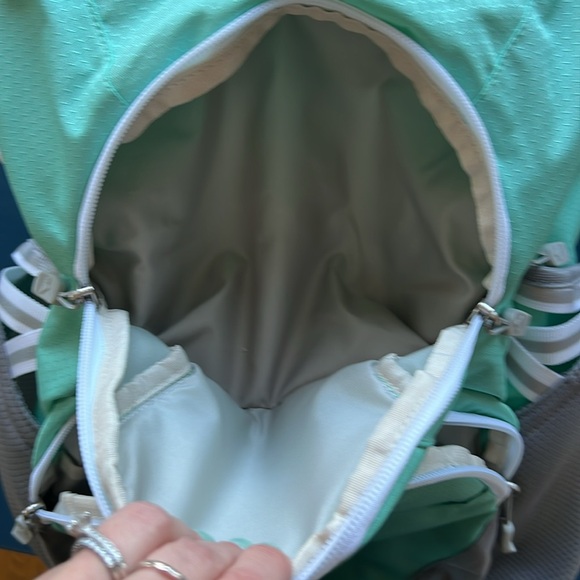 High Sierra Swoop SG Backpack Aquamarine and White. Fits 17” Laptop - Picture 8 of 13